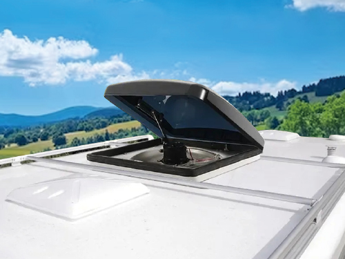 &Eacute;vents et ventilateurs de toit pour camping-car