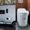 Toilettes à chasse d'eau pour camping-car - 71C44A