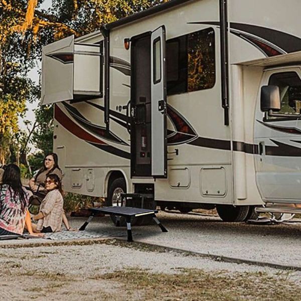 Marchepied réglable pour camping-car - 70C04A