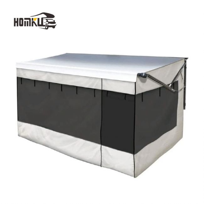 Salle familiale avec auvent